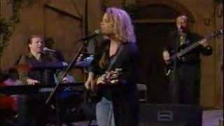 Mary Chapin Carpenter  Passionate Kisses live 1992 [upl. by Nahallac]