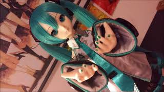 VOLKS Dollfie Dream Hatsune Miku 初音ミク [upl. by Dlorrej]