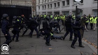 Acte 2 des Gilets Jaunes à Paris  barricades sur les ChampsElysées  24 novembre 2018 [upl. by Annuahs]