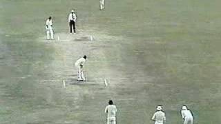 Jeff Thomson bowling I [upl. by Halyk650]