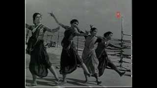 Maajha Khandoba Bhete Old Marathi Film Songs  Ek Do Tin [upl. by Ameyn678]