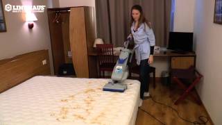 Lindhaus HPRO pulizia materasso con scopa elettrica  Cleaning of mattress with electric broom [upl. by Adiaros573]