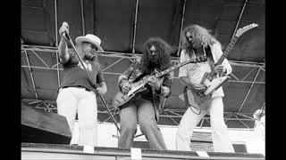 Lynyrd Skynyrd  05  That smell Philadelphia  1977 [upl. by Titos326]