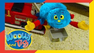 WoollyandTigOfficial Supermarket  TV Show for Kids  Toy Spider [upl. by Adnofal]