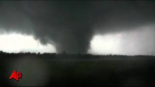 Raw Video Killer Tornado Rakes Joplin Mo [upl. by Tocs805]