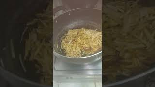 আলু আর ডিম দিয়ে মজার একটা রেচিপি।Alu ar dim diye mojar akta recipe shortvideo easyrecipe [upl. by Novia]