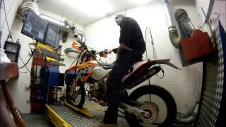 KTM 200 EXC Dyno Run [upl. by Hakilam]