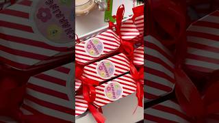 Packing Christmas crackers christmascrackers handmadeearings christmasearrings handmadejewelry [upl. by Keyser386]