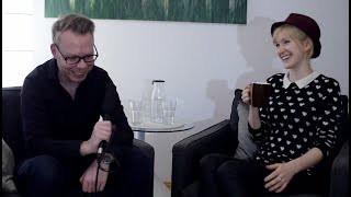 ASMRInterview Speed RelaxTrainerin Sophia de Mar über Entspannung on amp offline [upl. by Einhorn]