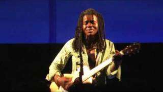 Tracy Chapman Live  Baby can I hold you  Munich [upl. by Geminian576]