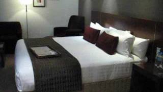 Rydges Melbourne Executive King Room [upl. by Klayman]