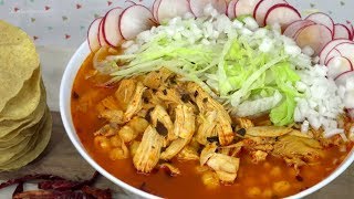 Pozole Rojo de Pollo  Recetas en Casayfamiliatv [upl. by Proulx243]