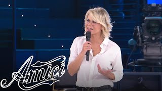 Amici 19  Maria De Filippi riprende Alessandra Celentano [upl. by Eixela]