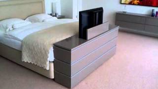 TV lift meubel aan voeteneinde bed [upl. by Armahs]