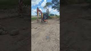 miniexcavadora haciendo trabajo de mini bulldozer 😁 [upl. by Gaulin]