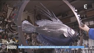 Dans le Finistère un artiste crée des poissons en fer [upl. by Hwu]