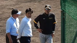 【岡田彰布】試合前、高橋由伸・高木豊・水野雄仁さんと談笑 223セルラースタジアム那覇 [upl. by Itsirk]