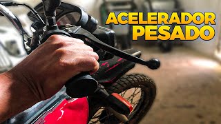 ACELERADOR DA MOTO TRAVANDO OU PESADO DEMAIS  SOLUÇÃO [upl. by Twyla]