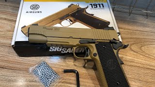 SIGSAUER 1911 co2 AirGun [upl. by Scornik670]