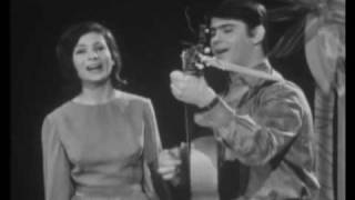 Esther amp Abi Ofarim  Adama adamati live 1963 [upl. by Martainn]