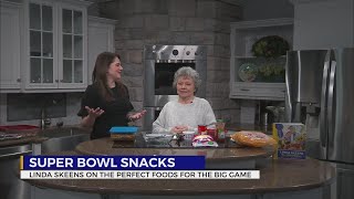 Linda Skeens shows the First at 4 how to make taco dip [upl. by Lednor]