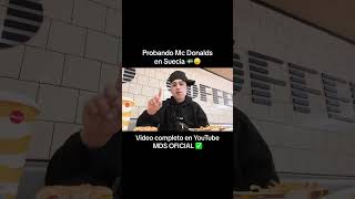 PRUEBO la HAMBURGUESA de SUECIA 🇸🇪 mds kick dailyvlog youtubeshorts shorts humor [upl. by Arabrab]