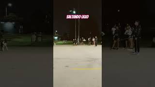 Saltando lazo en grupo funny dog shortsfeed skate video automobile life live lifestyle [upl. by Eirrehs887]