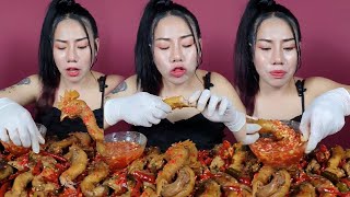 Eat fried chicken head with salt and pepper so spicy  Jin Su [upl. by Myer]