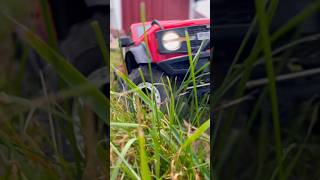 A slow Crawl in the grass 😎 rc automobile offroad rccar [upl. by Krid803]