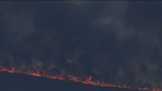 ‘Too late to leave’ Blaze continues north of Perth [upl. by Ireland479]