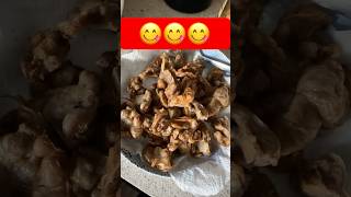 Chicharon Bulaklak with spicy vinegar dipping sauce 🇵🇭 streetfood pinoyfood fyp chicharon [upl. by Erminna]