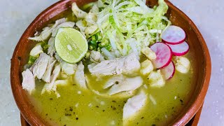 Pozole verde delicioso y rápido [upl. by Shinberg]