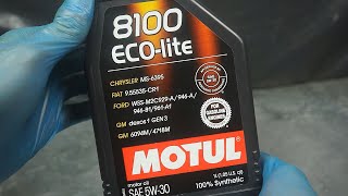 Motul 8100 Ecolite 5W30 Jak wygląda oryginalny olej silnikowy [upl. by Zoller]