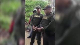 En video capturados policías acusados de extorsión [upl. by Nimar530]