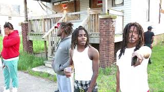 CHICAGO ENGLEWOOD HOOD  INTERVIEW WITH NEIGHBORHOOD GANG YOUNG CHARLIE amp KING DMOE [upl. by Devol40]