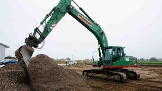 Bagger Volvo EC 240 C 1080p [upl. by Nnylharas]