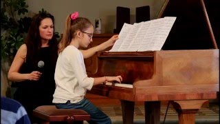 La Marche Turque de Mozart  Stella 9 ans  Concert à Grasse  Piano [upl. by Tammany]