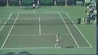 Lindsay Davenport vs Anna Kournikova 1998 Miami Highlights [upl. by Hepzi]