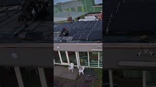 100 zonnepanelen op het dak leggen shorts zonneenergiezonnepanelen timelapse [upl. by Carolann]