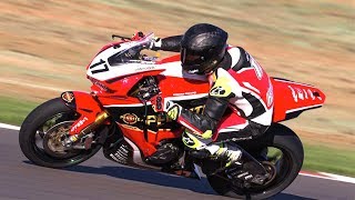 Australian Superbike Championship ASBK  Rnd 3 Tailem Bend  Superbikes  April 22 2018 [upl. by Ydnil]