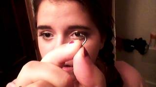 Easy way to put in an L shaped nose piercing [upl. by Trstram]