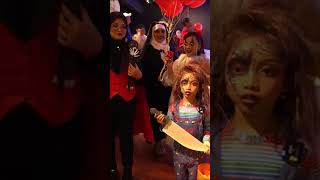 LEIKA PESTA DI DUNIA HALLOWEN BANYAK KARAKTER YANG MENYERAMKAN LEIKA JADI BONEKA CHUCKY 😲😲 [upl. by Cartan]