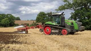 Fendt 1156  Gregoire Besson 9 furrow plough [upl. by Htevi539]