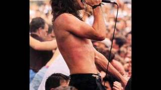 Temple Of The Dog  Hunger Strike  Live 1992 [upl. by Nor]