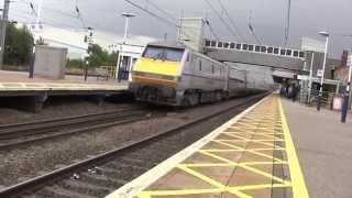 Newark Northgate Railway Station Nottinghamshire England  18th August 2014 [upl. by Ibur272]