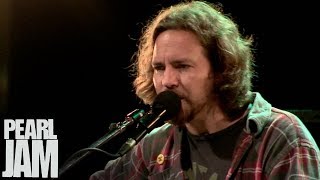 quotSocietyquot Live  Eddie Vedder ft Liam Finn  Water on the Road [upl. by Carlee]