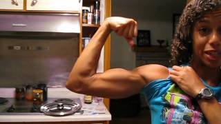 Flexing Abs and Calves 2 And what I eat [upl. by Enida]