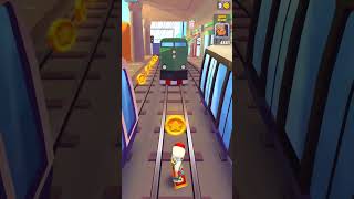 How to play subway surfers game games gaming funny shorts [upl. by Vastah]