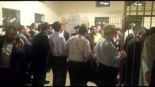 Reb Moshe Weinberger amp Kehilla In Krakow amp Kozhnitz Poland [upl. by Aihsemek]