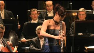 Mozart  Clarinet Concerto Sharon Kam [upl. by Yoreel]